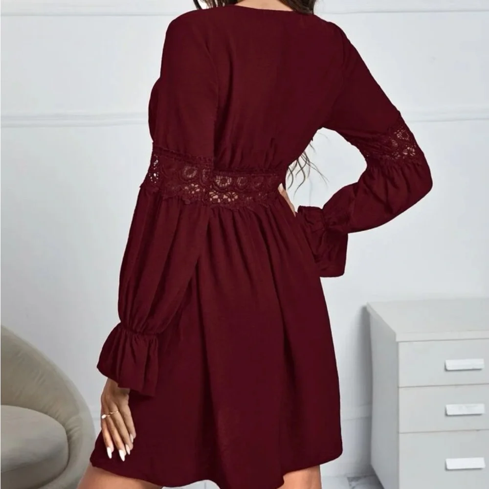 Luxe burgundy lace insert flounce sleeve dress - Picture 5 of 10